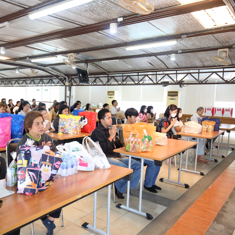 งานตักบาตรข้าวสารอาหารแห้ง NCP สวัสดีปีใหม่ไทย 2569