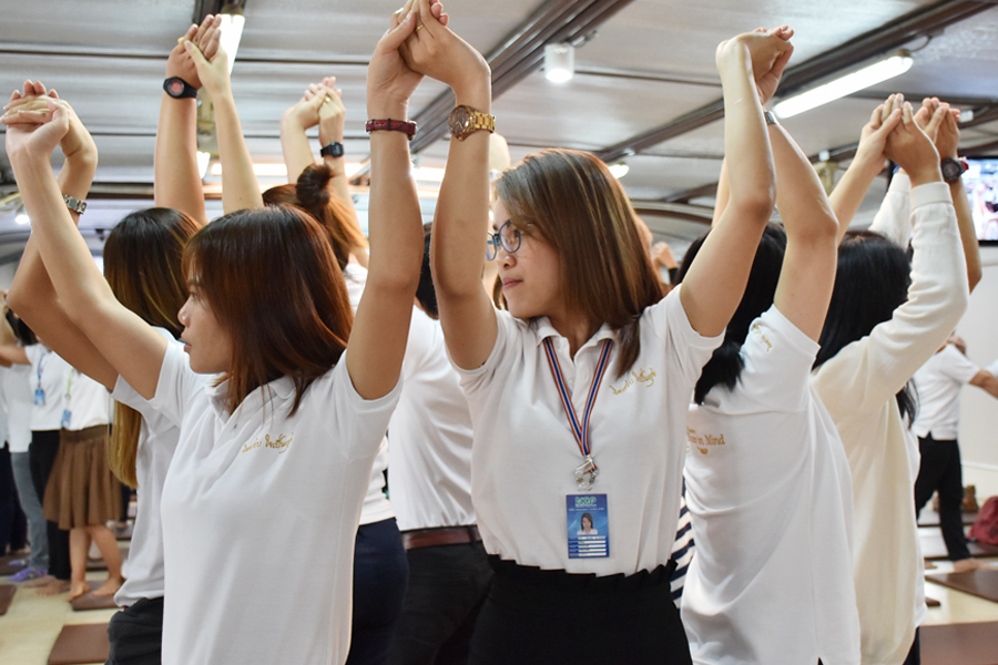 Peace in Mind “เปิดสวิตช์ให้ใจคลิกธรรม ตอน ทำดีให้มีผล ทำตนให้มีดี”